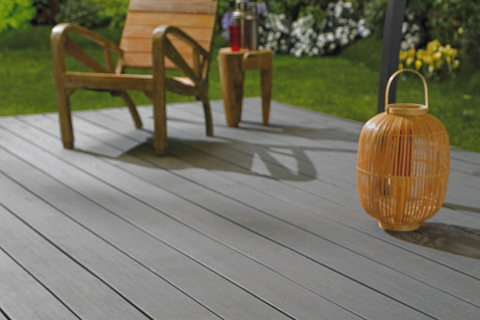 Une terrasse design en bois composite