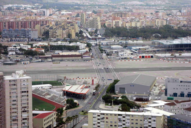 Le très controversé aéroport de Gibraltar