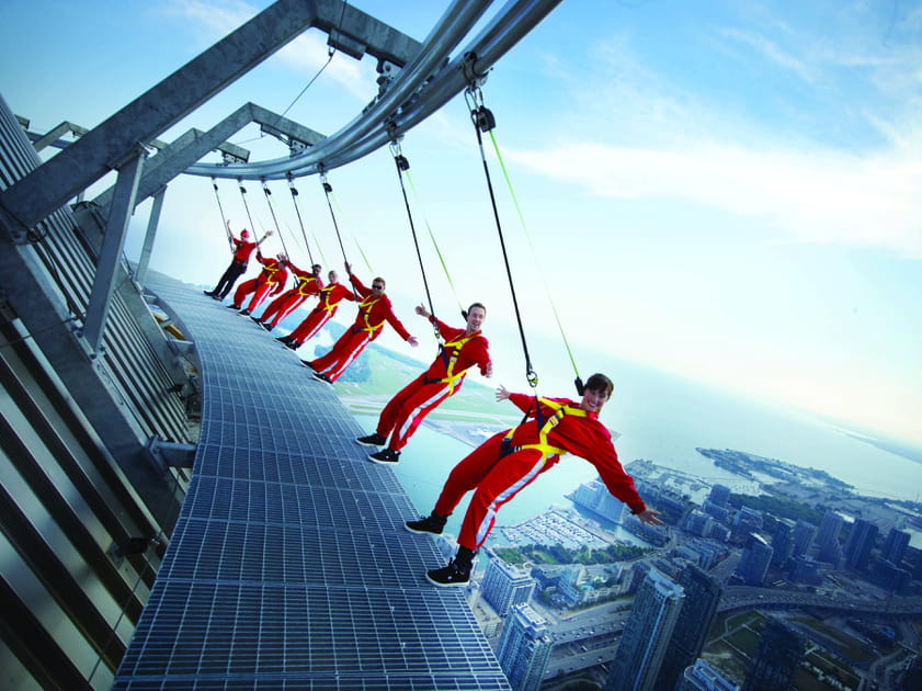 Le Edge Walk de la CN Tower