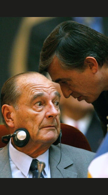 Chirac : son&nbsp;ministre Douste-Blazy rhabill&eacute; pour l&rsquo;hiver