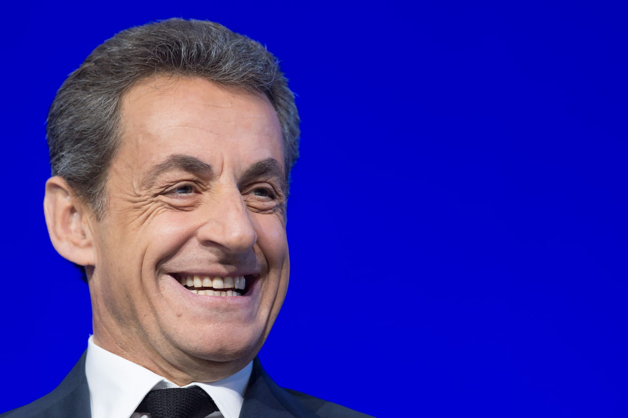Nicolas Sarkozy en prisonÂ : une piscine et un "passage secret" dans la cellule pour aller voir...