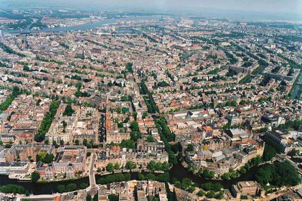 Les canaux du Singelgracht aux Pays-Bas