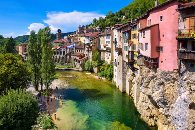 Pont-en-Royans, spectaculaire village médiéval du Dauphiné