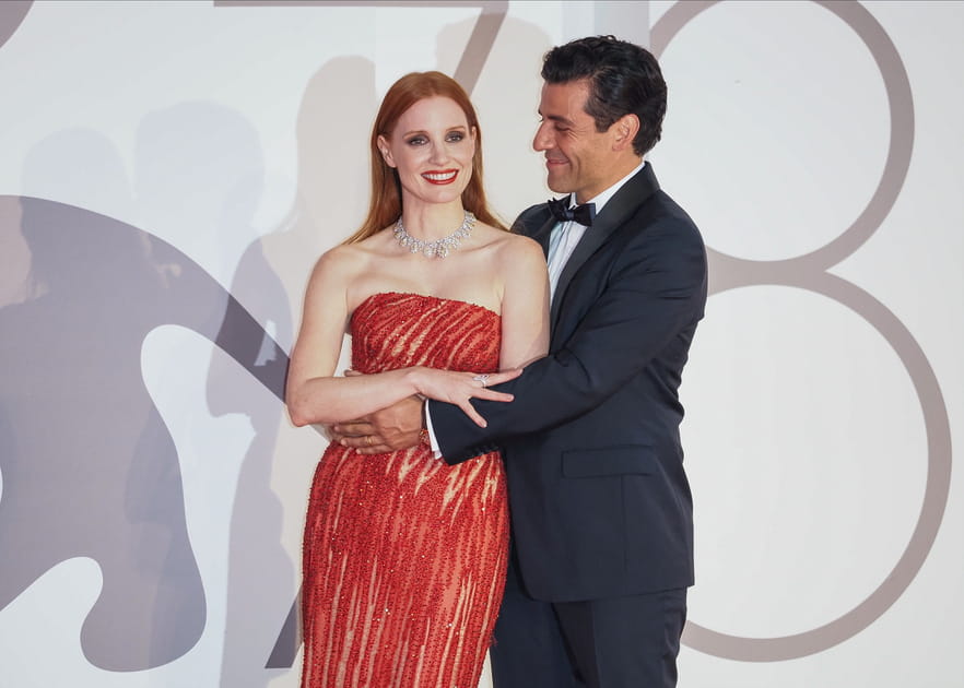 Oscar Isaac et Jessica Chastain enflamment le tapis rouge