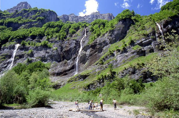 Sur le sentier du Fond de la Combe