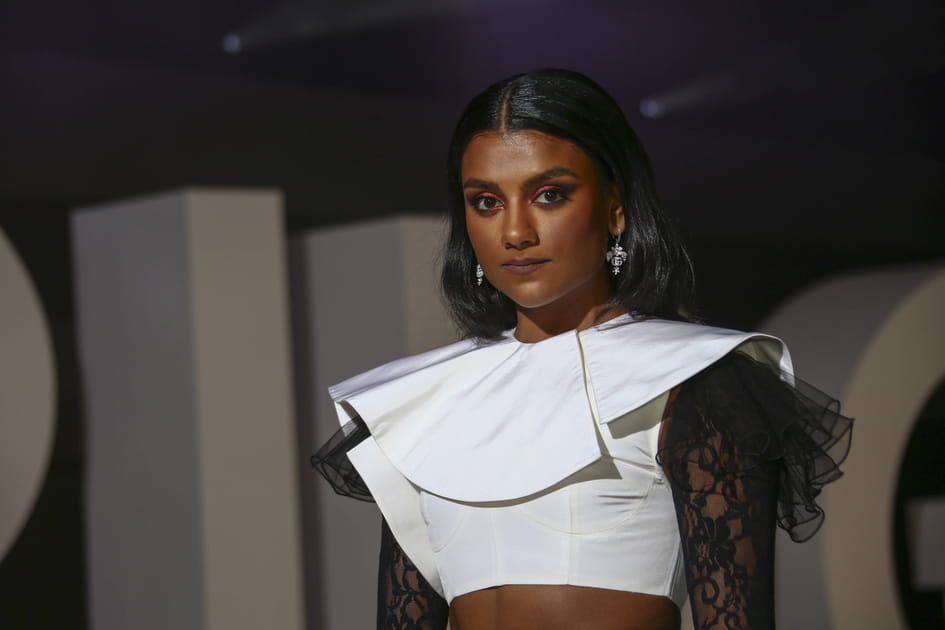 Simone Ashley (Kate Sharma)