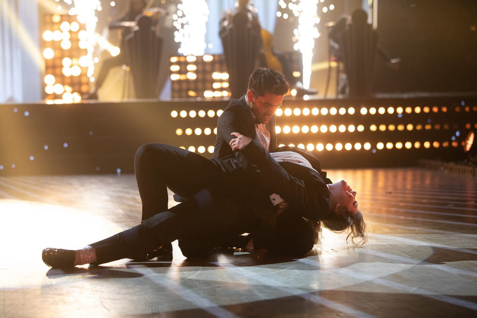 H&eacute;lo&iuml;se Martin et Christophe Licata, une samba acrobatique