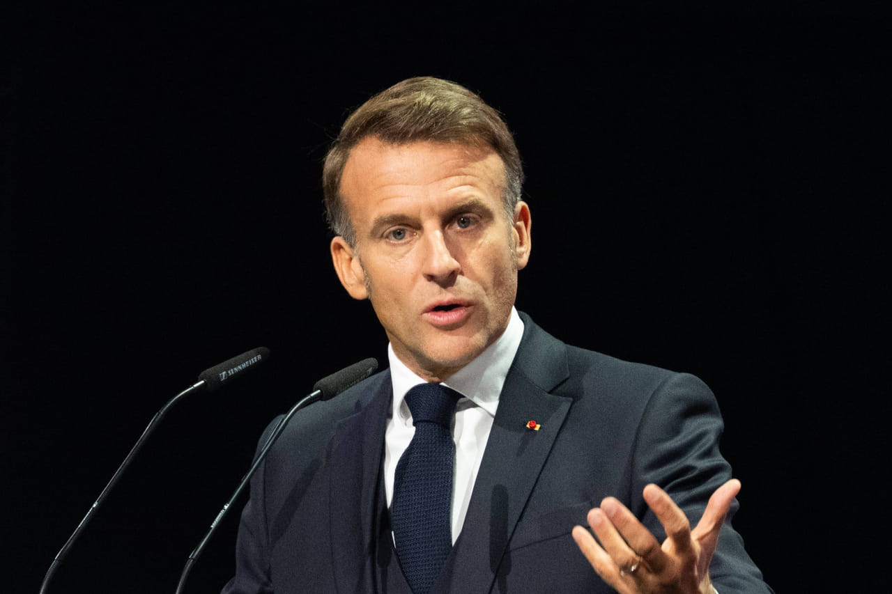 Démission de Macron : la procédure de destitution de LFI peut-elle le pousser au départ ?