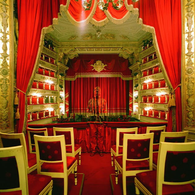 Dans le th&eacute;&acirc;tre