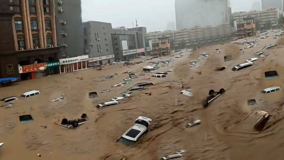 Les images des inondations &agrave; Zhengzhou en Chine