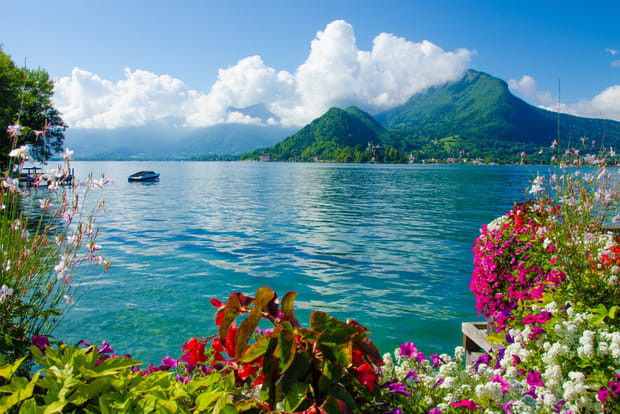Le lac d'Annecy en Haute-Savoie