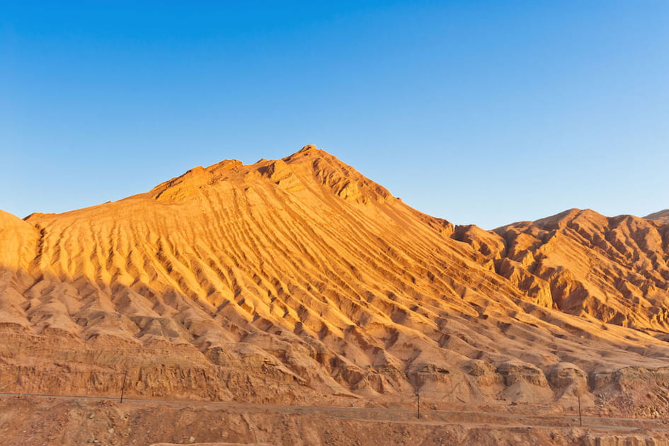 Les monts flamboyants au pays du soleil levant