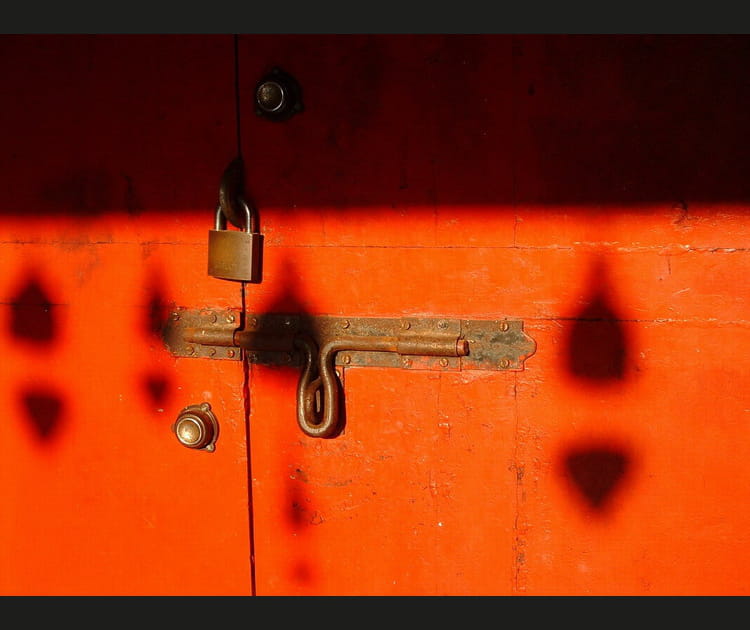 La porte rouge