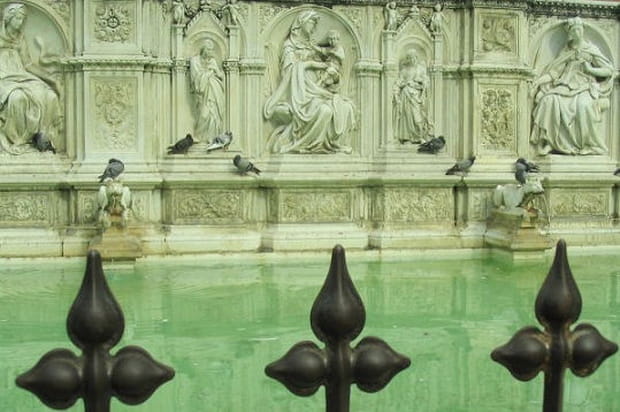 Les eaux de la fontaine
