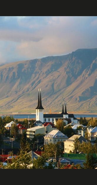 Un aventurier s'empare de&nbsp;l'Islande