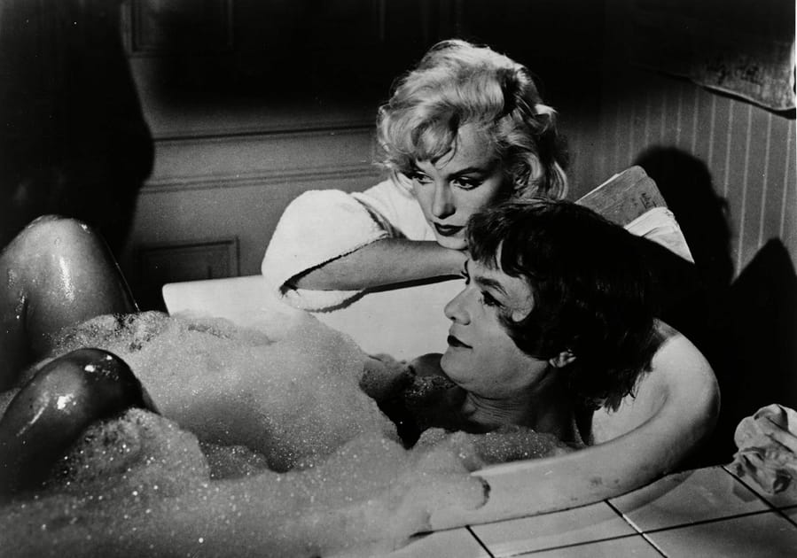 Marilyn Monroe et Tony Curtis dans &quot;Certains l'aiment chaud&quot;