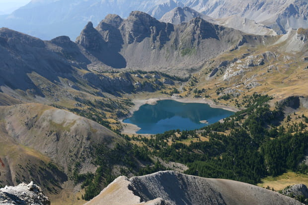 Le lac d'Allos au sein du Mercantour