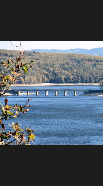 Lac de Vassivi&egrave;re, la perle du Limousin