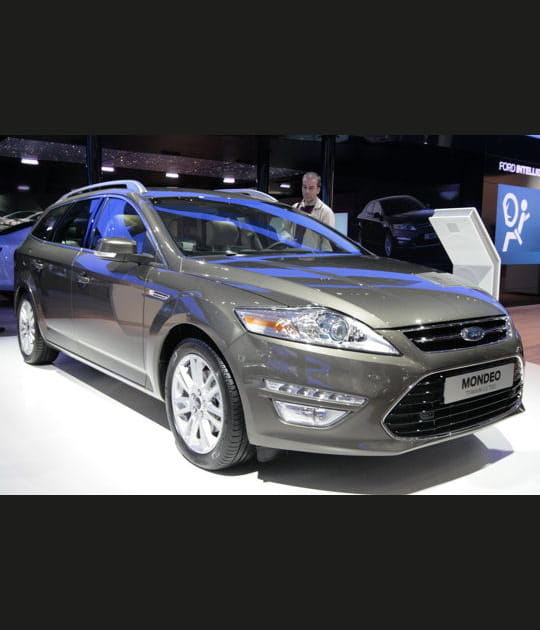 La Ford Mondeo SW&nbsp;: restylage et mont&eacute;e en gamme