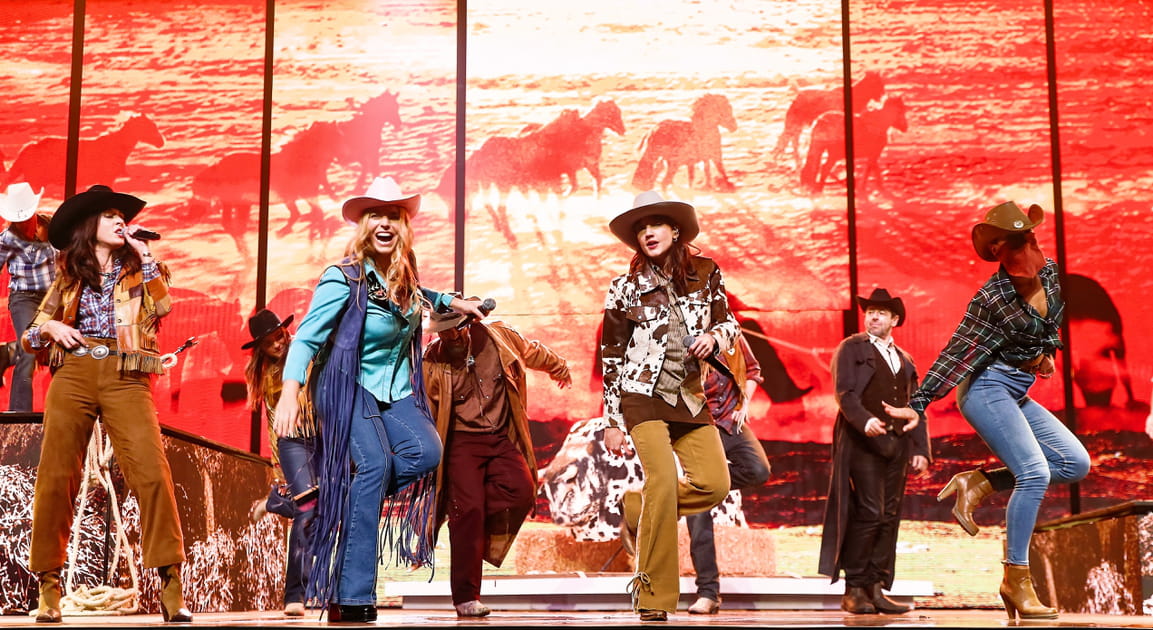Les Enfoir&eacute;s la jouent western pour le spectacle 2025