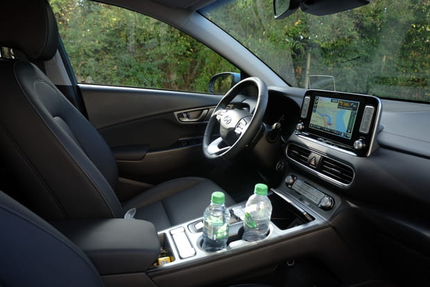 Un poste de conduite exigu