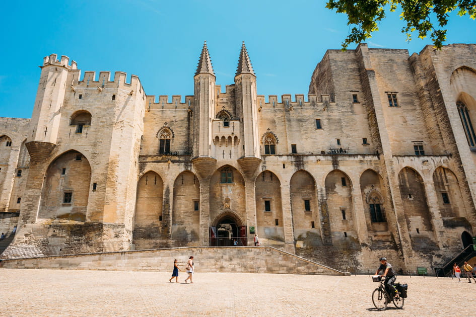 30e&nbsp;: Palais des papes d'Avignon