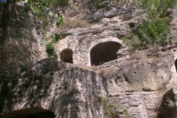 Le village de Barry, au nord d'Orange