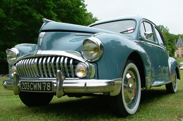 Une voiture de luxe économique