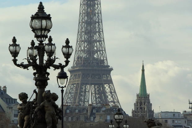 La dame de fer et ses lampadaires