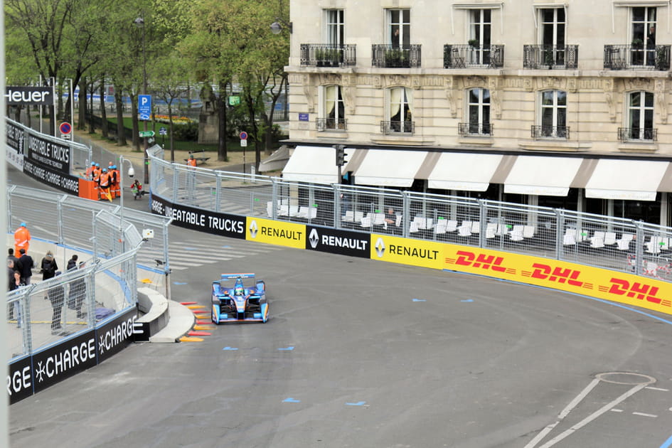 Une seule trajectoire... ou droit dans le mur !