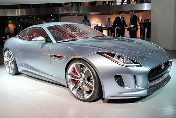 Jaguar CX-16 : l'anti Porsche Cayman