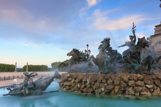 Les Quinconces à Bordeaux, la plus grande place de France