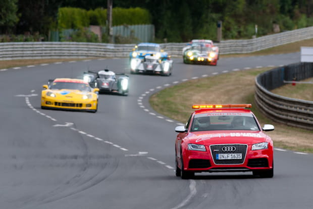 4h53 derrière la voiture de sécurité