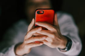 La police met en garde&nbsp;: s'il s'approche &agrave; 10&nbsp;m de votre smartphone, un voleur peut agir presque comme il veut