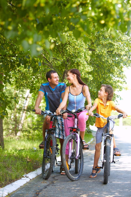 Balade familiale &agrave; v&eacute;lo
