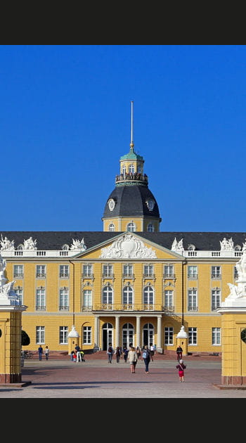 Karlsruhe, nouvelle ville r&ecirc;v&eacute;e