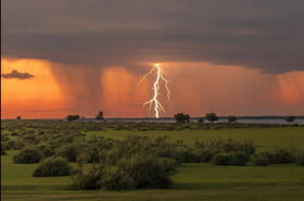 Orages et pluie-inondation&nbsp;: quels d&eacute;partements ont &eacute;t&eacute; plac&eacute;s en vigilance orange ce dimanche&nbsp;et lundi&nbsp;?