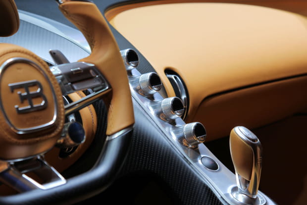 Boîte de vitesse et console centrale