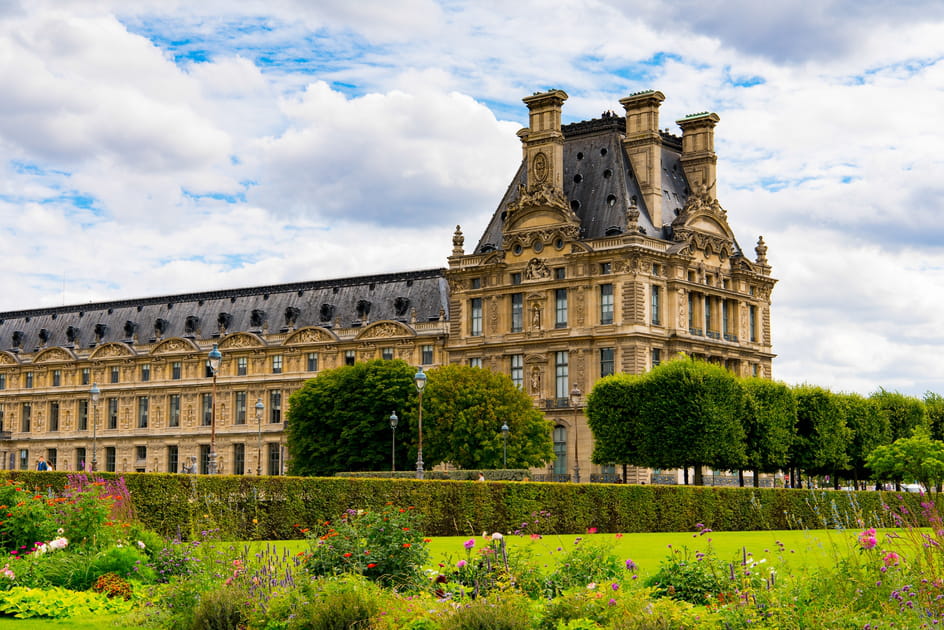 Le petit homme rouge des Tuileries