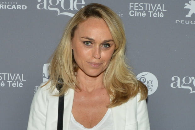 Cécile de Ménibus ne voulait pas dire du mal dans Touche pas à mon poste (C8)