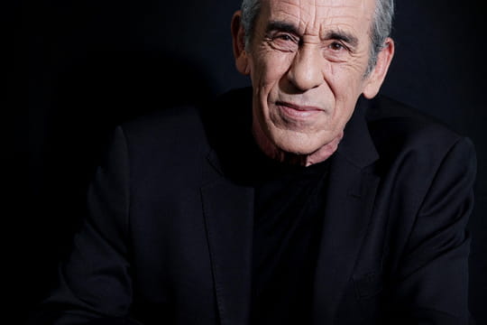 Obs&egrave;ques de Thierry Ardisson&nbsp;: les invit&eacute;s n'ont qu'&agrave; bien se tenir, une consigne remarqu&eacute;e pour l'enterrement