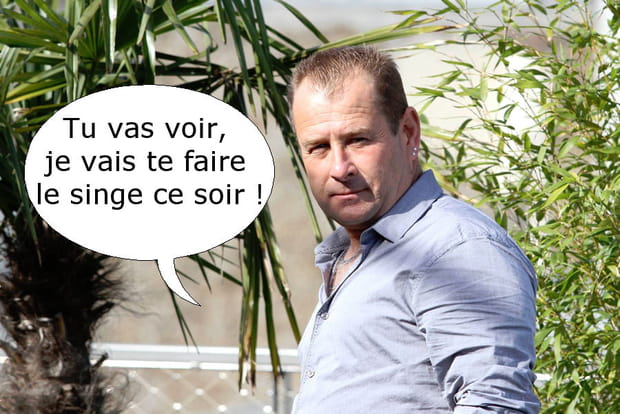 Gilles fait le singe