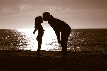 Une silhouette se profile