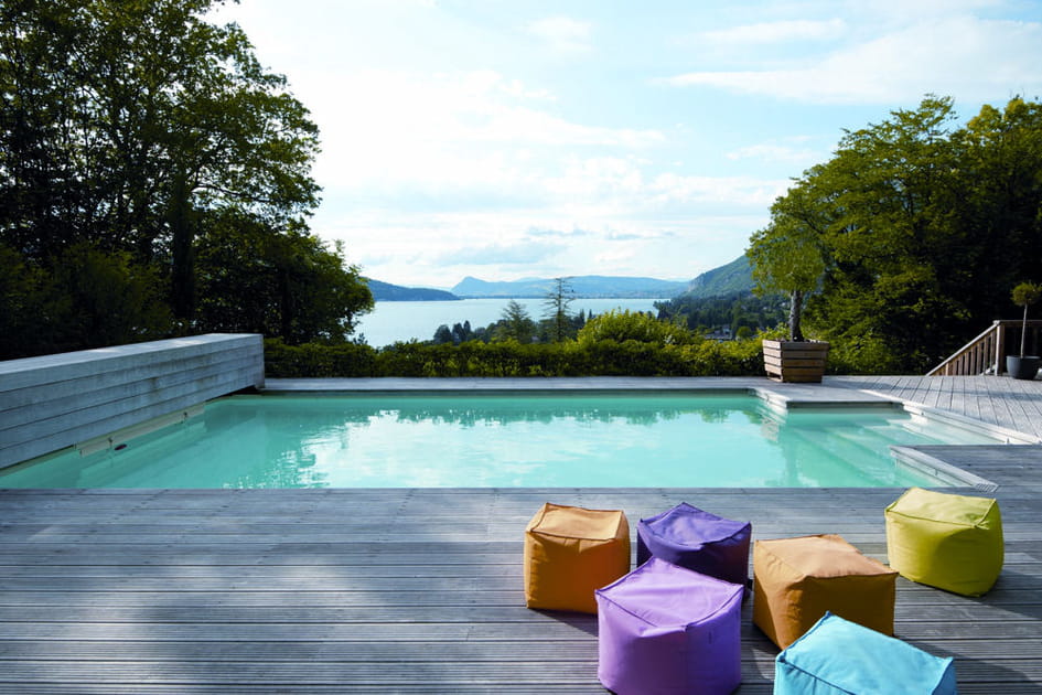Une piscine enterr&eacute;e qui a du style