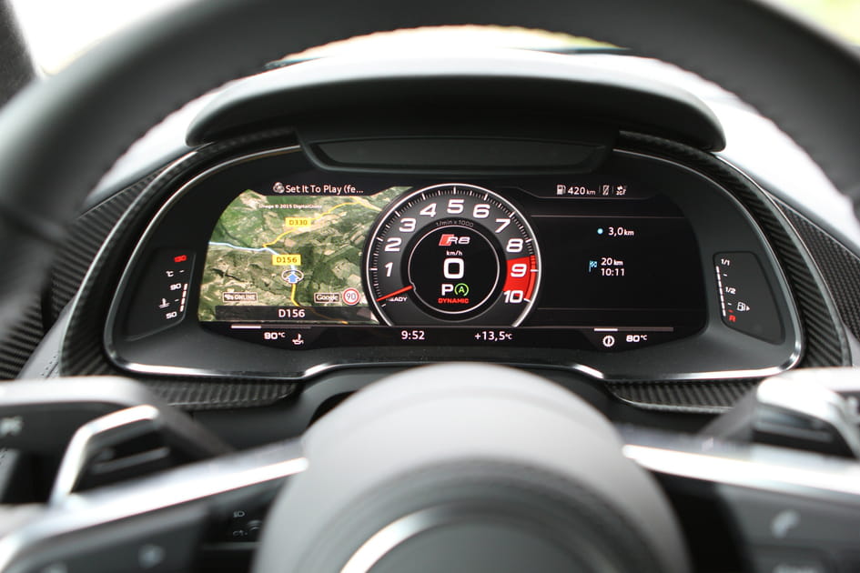 Le virtual cockpit d&eacute;barque