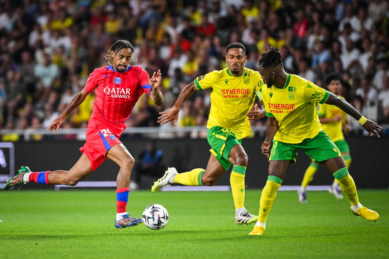 Ligue 1 2025-2026 : le PSG en patron, déjà la tempête à l'OM, résultats et classements