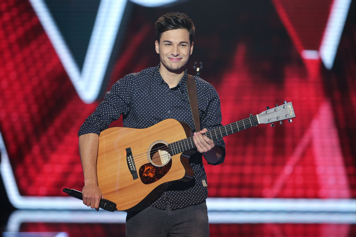 Hadrien Collin The Voice 2016 : il reprend 'Pas là' de Vianney avec brio