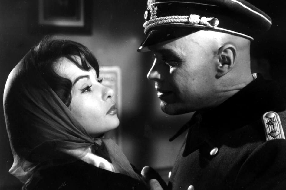 La s&eacute;ductrice dans La Chatte (1958)