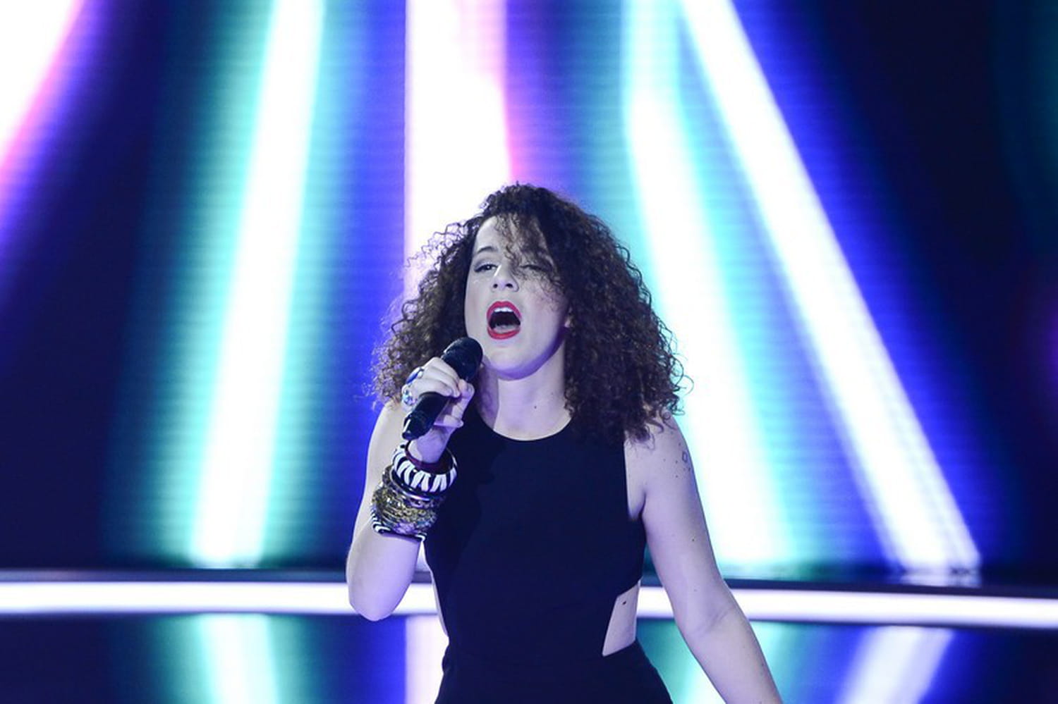 Amandine The Voice : elle s'impose face à Khady sur du Rihanna