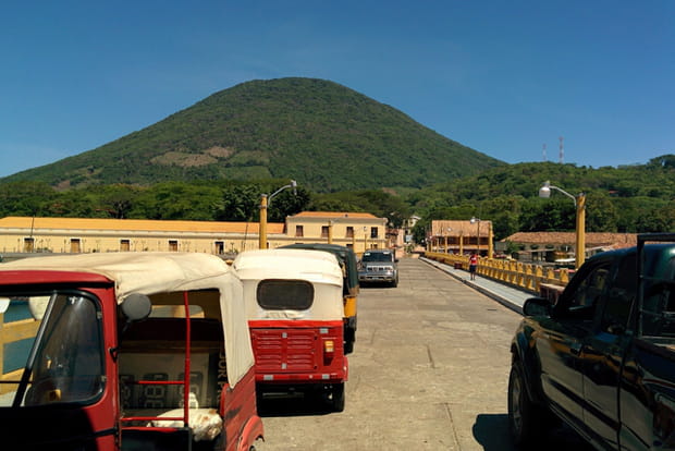 Des reliefs escarpés près de Tegucigalpa